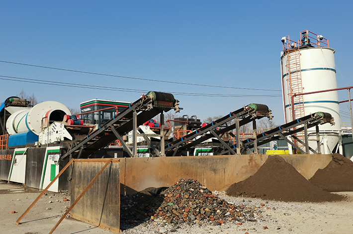 重金屬土壤淋洗修復(fù)項目現(xiàn)場 重金屬土壤淋洗修復(fù)項目現(xiàn)場
